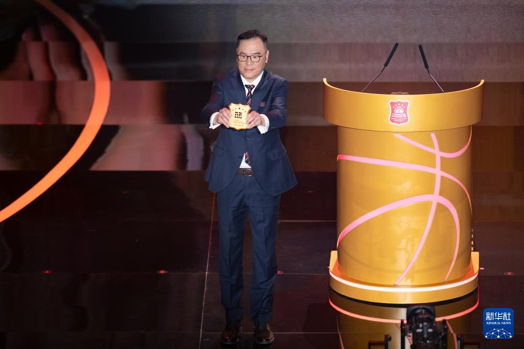 2024年中国篮球名人堂入堂仪式在京举行