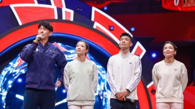 四位中国羽毛球队运动员退役仪式在杭州举行