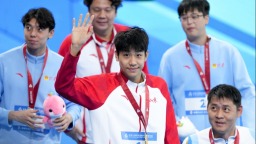 十五运会张展硕再夺金 徐嘉余四连冠