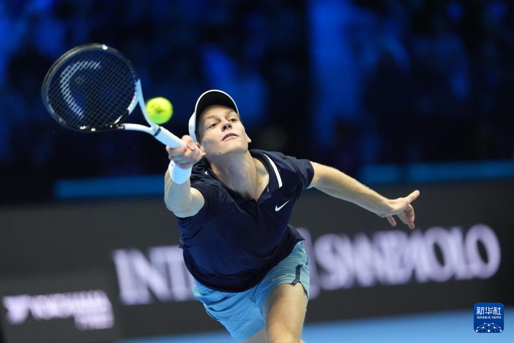 ATP年终总决赛：辛纳胜梅德韦杰夫