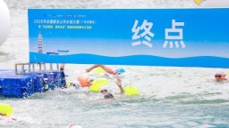 逾千名全国泳者齐聚河源入水竞速
