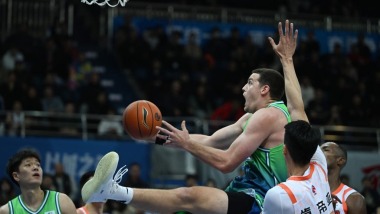 CBA常规赛：天津先行者不敌江苏肯帝亚