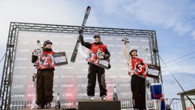 国际雪联世界杯——苏翊鸣、谷爱凌、蔡雪桐夺牌