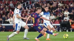 西甲｜巴萨3:1逆转阿拉维斯 暂登积分榜榜首