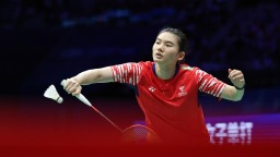 中国羽毛球大师赛：国羽斩获男单、女双冠军