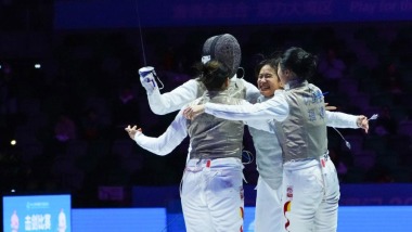 十五运会击剑——女子花剑团体金牌赛：福建队夺冠