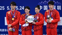 全国游泳冠军赛潘展乐摘得第四金