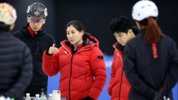 中国短道速滑队领队：努力为国争光，不给成绩设限