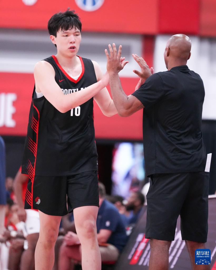 NBA夏季联赛：杨瀚森15分 开拓者胜鹈鹕