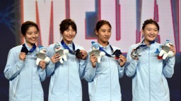 香港击剑世锦赛：中国女佩摘银 追平世锦赛最好成绩