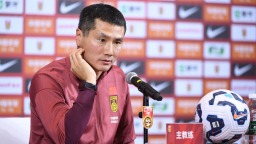 国足主教练邵佳一：中国足球要持续精进、保持专注