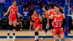 世界女排联赛阿灵顿站｜中国女排首战险胜多米尼加