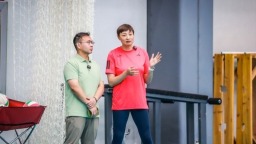 杨昊：年轻的中国女排先争取做到全面、快速