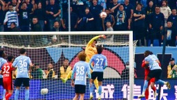 中超：上海海港夺冠