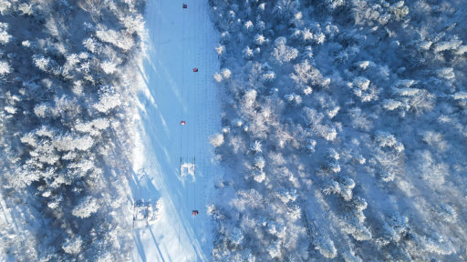 大冬会牵引冰雪运动、文化、经济一体推进