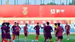 东亚杯：中国男足进行赛前训练