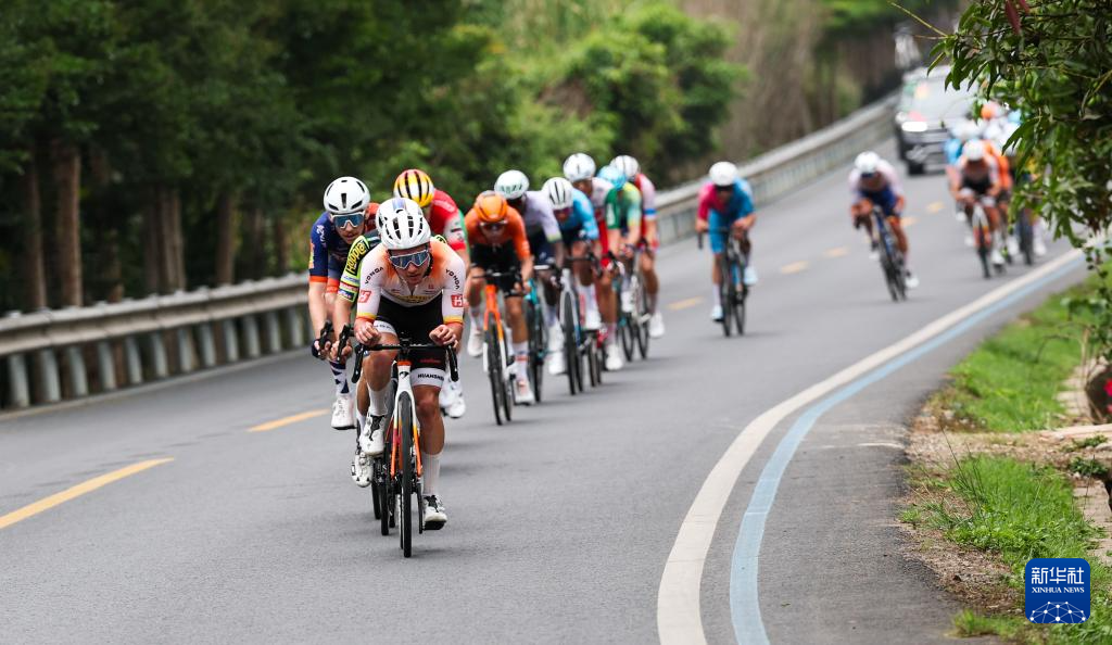 第十六届环海南岛国际公路自行车赛第四赛段赛况