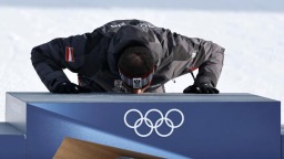 冬奥会全天综合：挪威滑手刷新纪录 中国小将突破历史