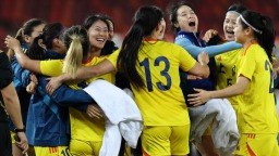 上海赢下“京沪之战” 十五运会女足成年组比赛四强产生