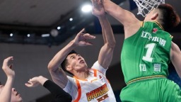 第二届CBA俱乐部杯开打 江苏逆转辽宁