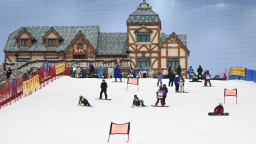 冰雪运动点燃冬日激情——黑龙江首届“冰超”赛事正酣