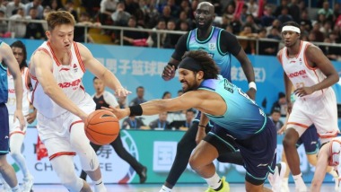 CBA常规赛：宁波町渥胜深圳马可波罗