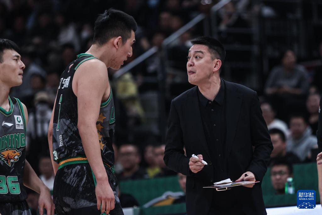 CBA常规赛：辽宁本钢不敌浙江方兴渡