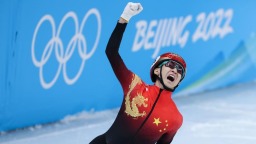 武大靖：转身不是落幕