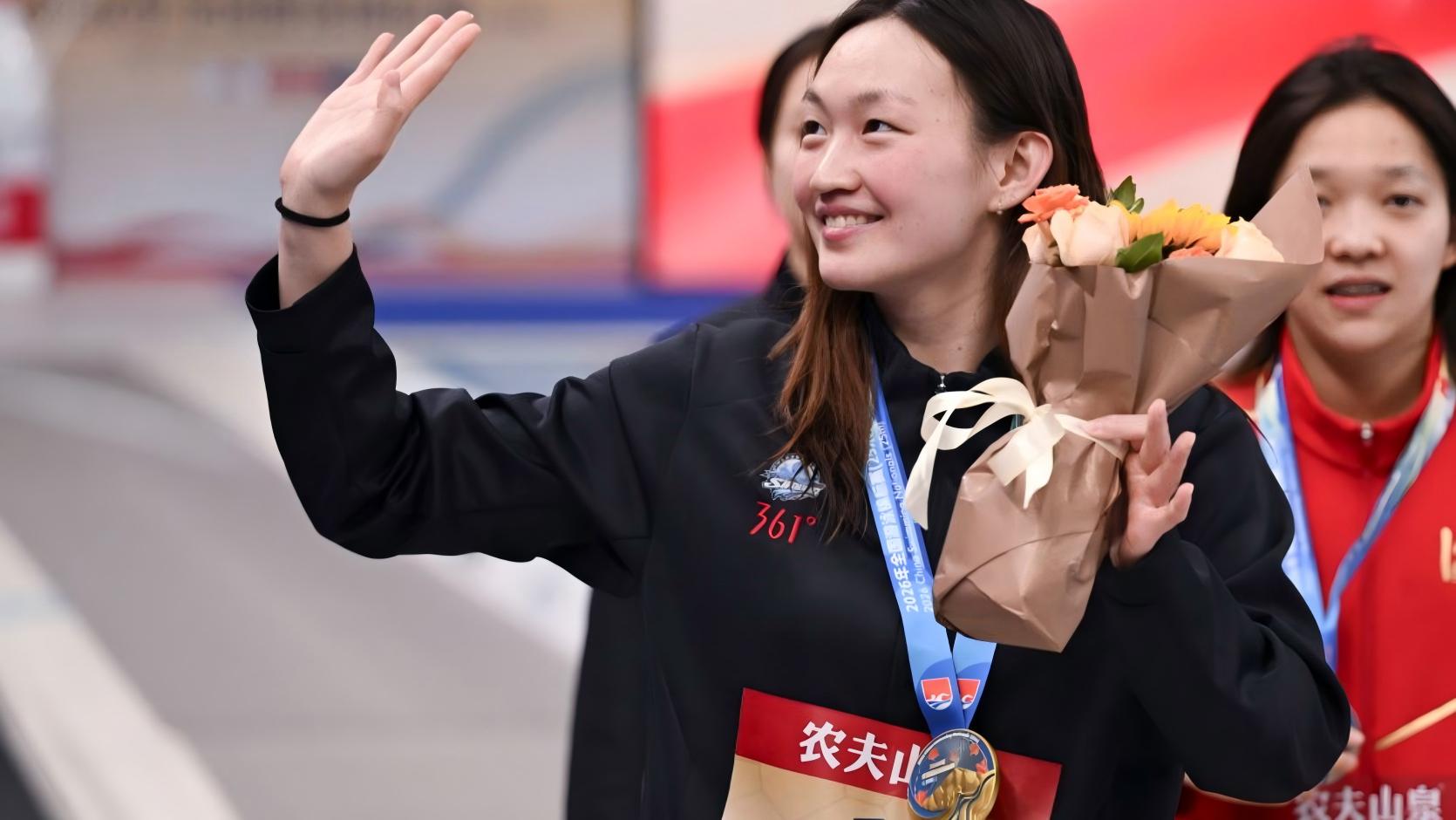 李冰洁超女子1500米自由泳亚洲纪录