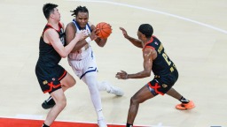 CBA常规赛：深圳马可波罗胜浙江浙商证券