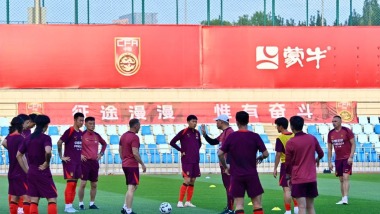 东亚杯：中国男足进行赛前训练