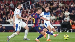 西甲｜巴萨3:1逆转阿拉维斯 暂登积分榜榜首