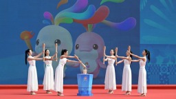 李家超：十五运会火炬香港传递活动将于11月初举行