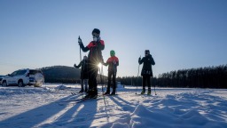 她们，绽放在中国冷极