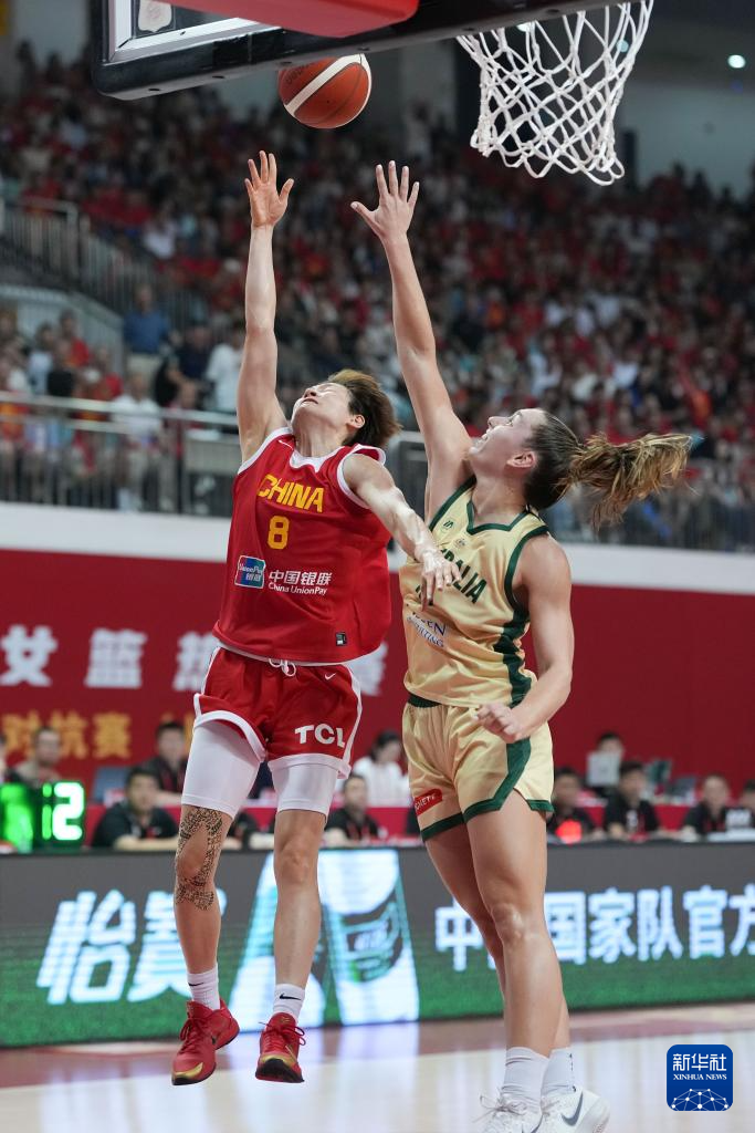 女篮热身赛：中国队胜澳大利亚队