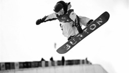 带伤上场进决赛 爱笑的刘佳宇回归备战冬奥会