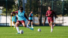 U17女足亚洲杯：中国队三连胜晋级八强