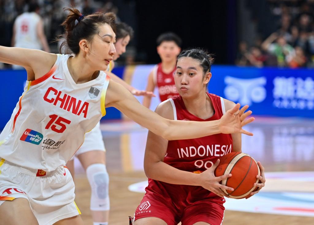 中国女篮51分大胜印尼队 取得亚洲杯“开门红”