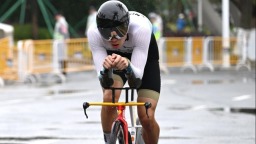 全运会公路自行车——男子个人计时赛决赛开赛