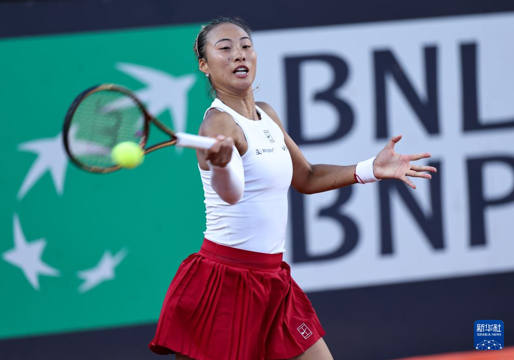 WTA1000罗马站：郑钦文晋级八强