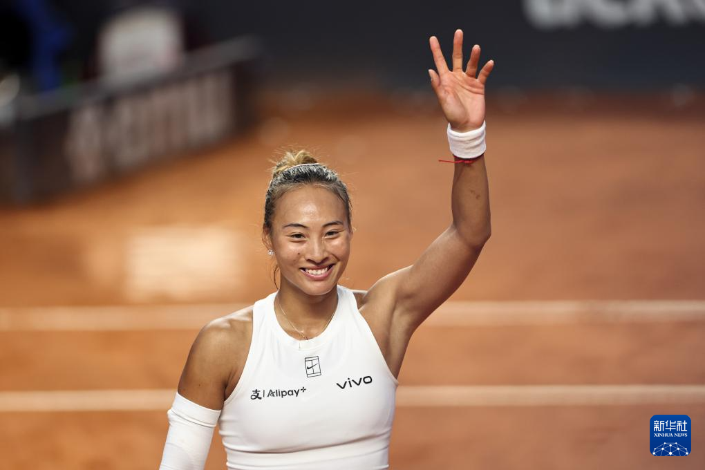 WTA1000罗马站：郑钦文晋级八强