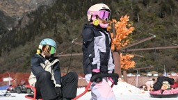 川西冰雪季启幕