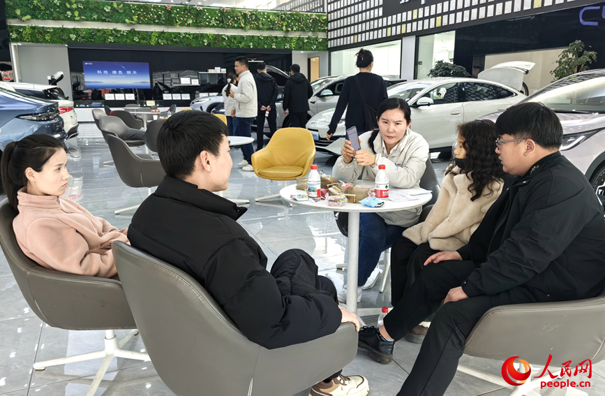 以旧换新惠民生 河南消费市场暖意浓_fororder_LOCAL17726123414376BZGGBT7F7