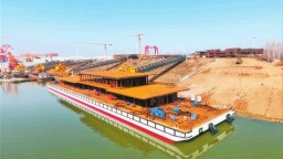 “河南造”最大船舶信阳成功吉水