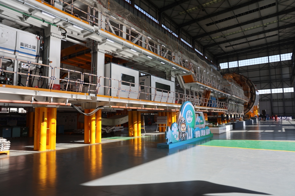 又又又创纪录了 为何总是河南造盾构机