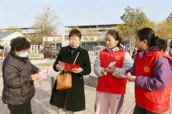 弘扬宪法精神 河南省武陟县人民法院开展宪法宣传系列活动_fororder_图片3