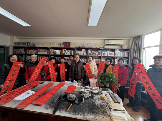 信阳市浉河区：老街巷里的“新春之约”_fororder_图片2