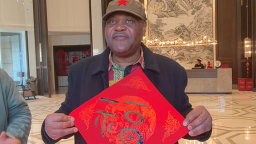 “豫”见中国年|驻华使节10秒学会写中国福字_fororder_ScreenShot_2026-02-14_210644_942