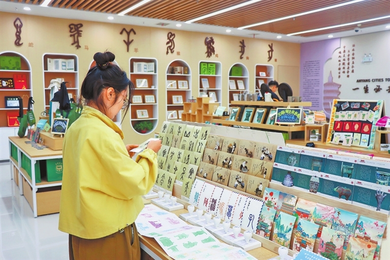 从“看景”到“入戏”——从开封文旅“破圈”看河南新文旅的体验升级之道