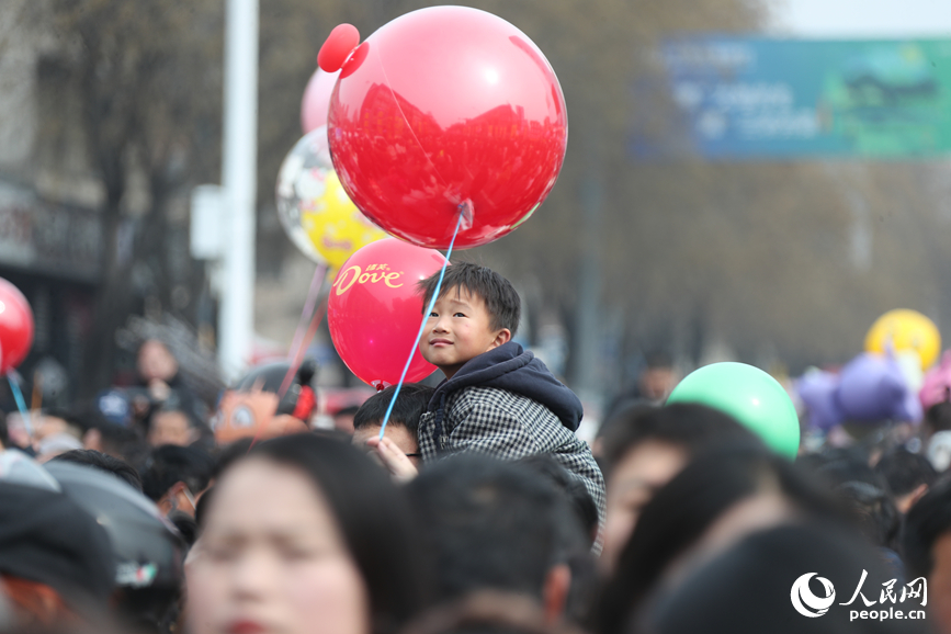 河南滑县：民俗盛宴醉游人_fororder_LOCAL1773719027521L1805092EL